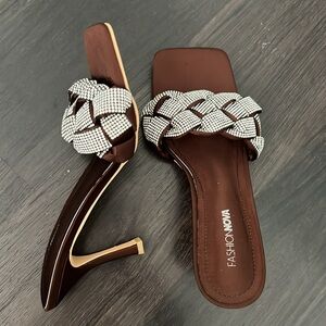 New! Fashion Nova satin square toe heels w/ rhinestone size 8 , chocolate brown
